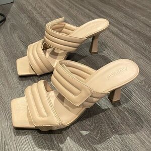 Abound 8.5 beige heel